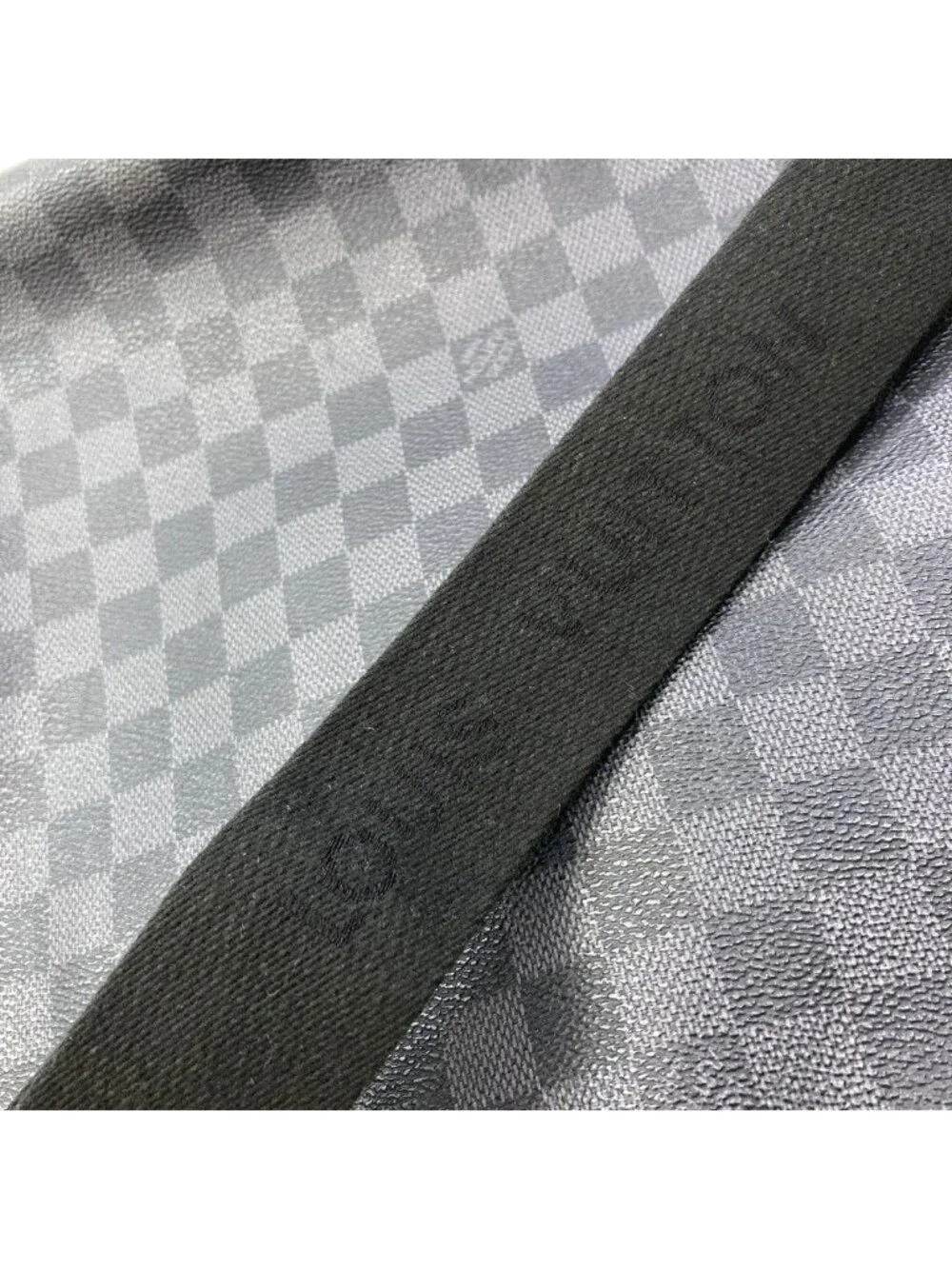Louis Vuitton Mick MM Shoulder Bag Damier Canvas